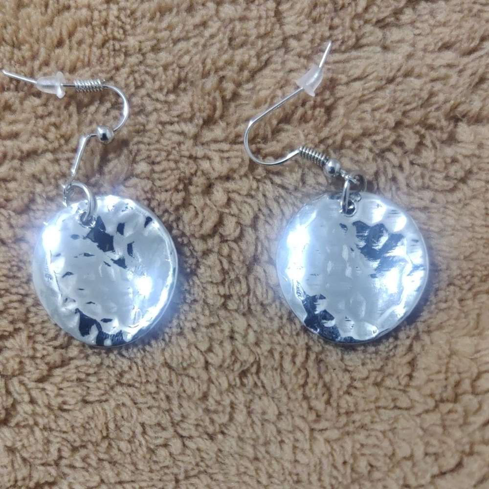 💕 5for $25💕 Elegant Silver Dangle Earrings